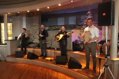 Χοροεσπερίδα στο Άπολις